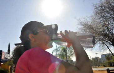 Saúde orienta população sobre cuidados com a exposição ao sol durante o Carnaval