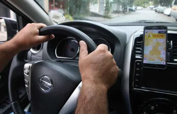 Motoristas de aplicativos têm até segunda (23) para instalar QR Code em carros