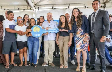 Ibaneis Rocha realizou a entrega de 480 novos apartamentos no Itapoã Parque neste sábado
