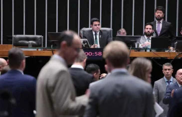 Câmara aprova regras para denominação de produtos lácteos e carnes