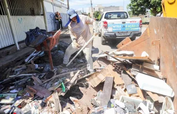 Mutirão em Ceilândia aplica 25 toneladas de asfalto e remove 64 toneladas de entulho